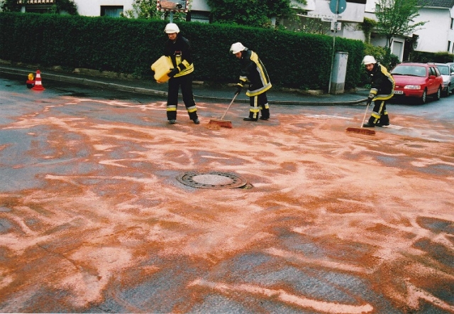 Ölspur April 2001